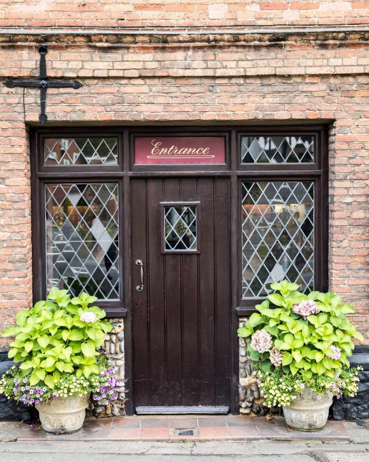 Hotel The Red Lion Eaton *